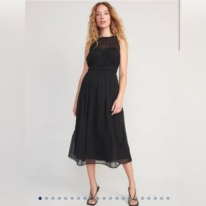 NWT Old Navy fit and flare shirred chiffon maxi dress black M Tall
